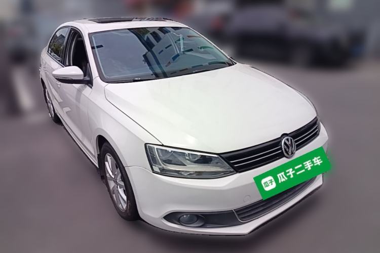 Used Volkswagen Sagitar 2012 1.6L Automatic Comfort Edition Front Right 45 Deg