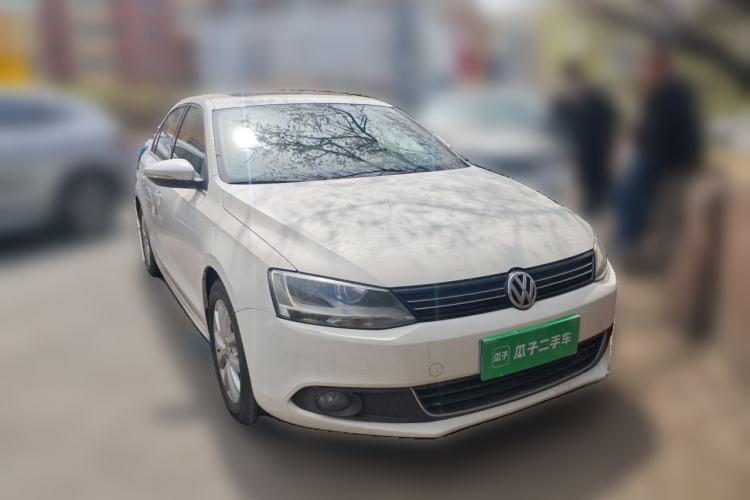 Used Volkswagen Sagitar 2012 1.6L Automatic Comfort Edition Front Right 45 Deg