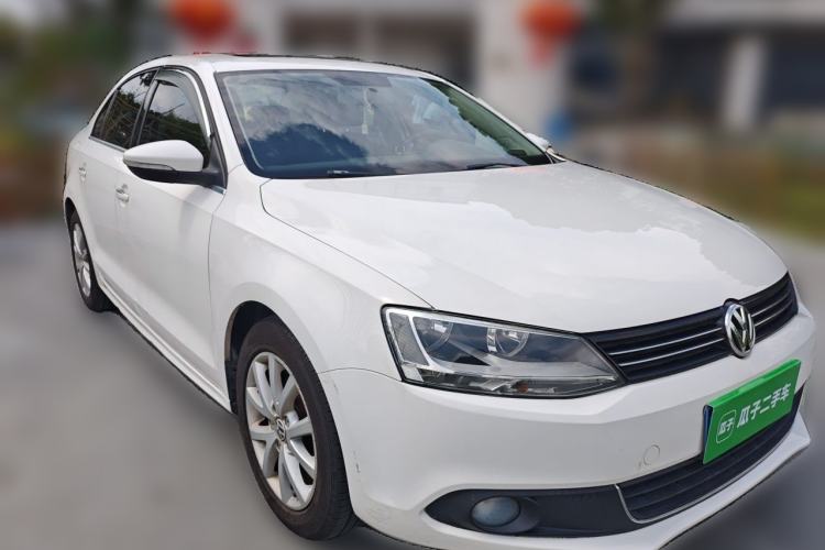 Used Volkswagen Sagitar 2012 1.6L Automatic Comfort Edition Front Right 45 Deg