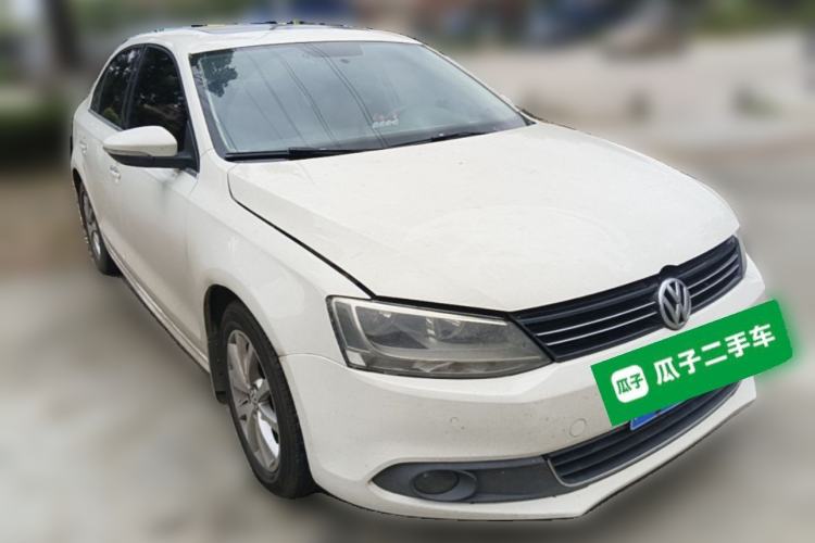 Used Volkswagen Sagitar 2012 1.4TSI Automatic Luxury Edition Front Right 45 Deg