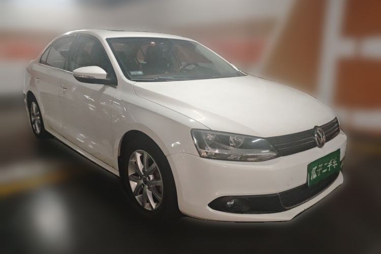 Used Volkswagen Sagitar 2012 1.6L Automatic Comfort Edition Front Right 45 Deg