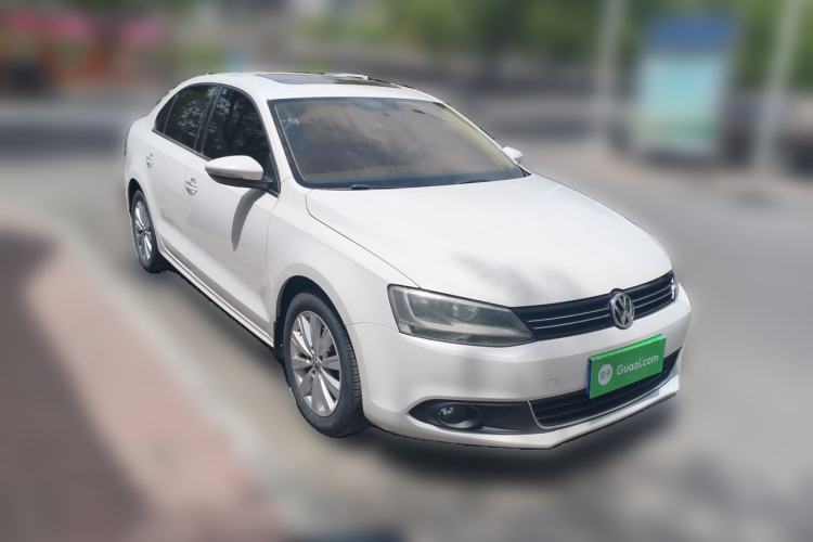 Used Volkswagen Sagitar 2012 1.6L Automatic Comfort Edition Front Right 45 Deg