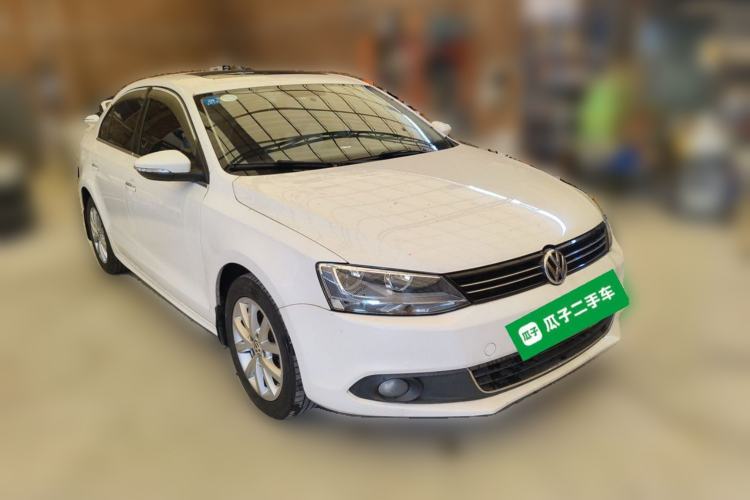 Used Volkswagen Sagitar 2012 1.6L Automatic Comfort Edition Front Right 45 Deg