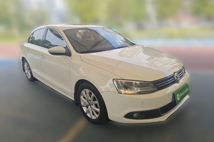 Used Volkswagen Sagitar 2012 1.4TSI Automatic Luxury Edition Front Right 45 Deg