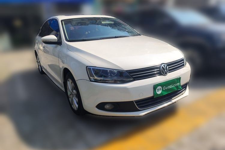 Used Volkswagen Sagitar 2012 1.6L Automatic Comfort Edition Front Right 45 Deg
