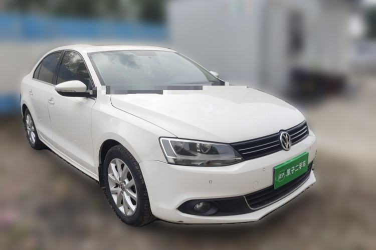 Used Volkswagen Sagitar 2012 1.4TSI Automatic Luxury Edition Front Right 45 Deg