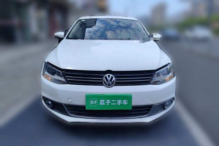 Used Volkswagen Sagitar 2012 1.6L Automatic Comfort Edition Front