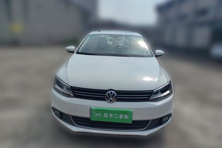 Used Volkswagen Sagitar 2012 1.8TSI Automatic Flagship Edition Front