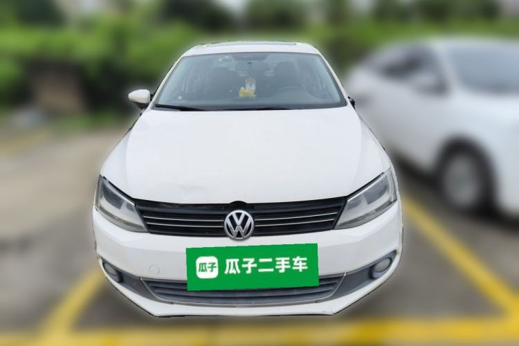 Used Volkswagen Sagitar 2012 1.6L Automatic Comfort Edition Front