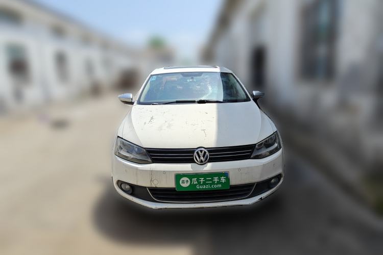 Used Volkswagen Sagitar 2012 1.4TSI Manual Luxury Model Front