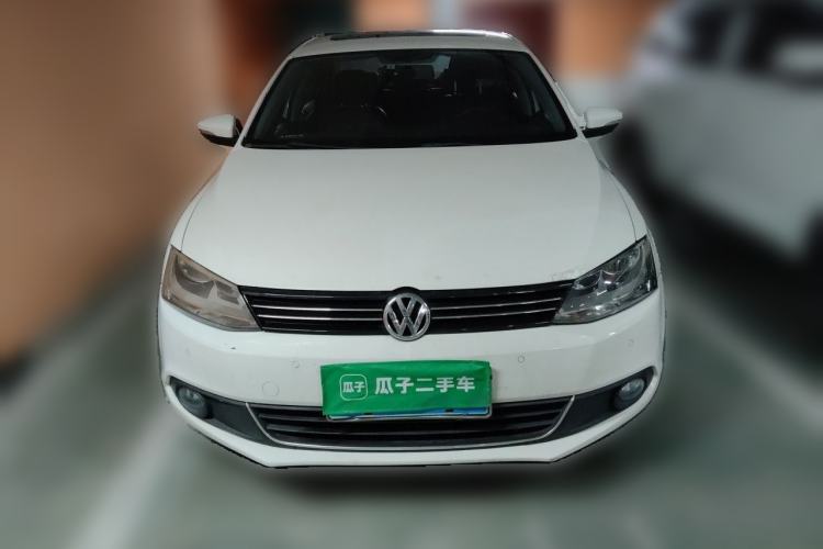 Used Volkswagen Sagitar 2012 1.4TSI Automatic Luxury Edition Front