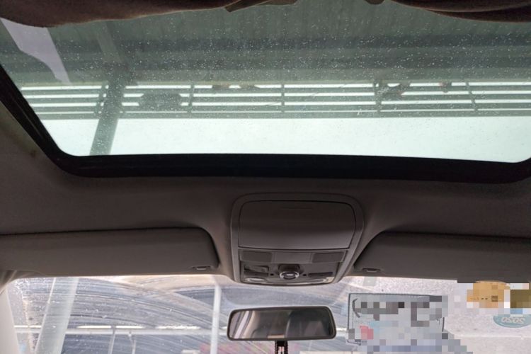 Used Volkswagen Sagitar 2012 1.6L Manual Comfort Model Headliner