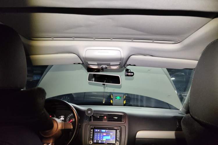 Used Volkswagen Sagitar 2012 1.6L Automatic Comfort Edition Headliner