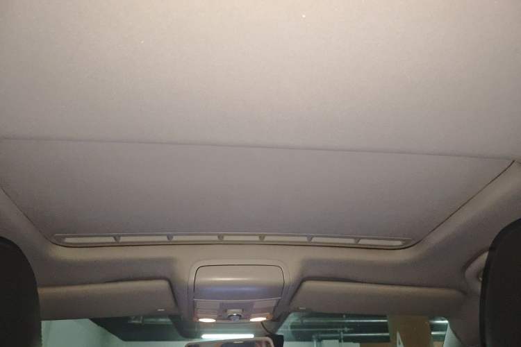 Used Volkswagen Sagitar 2012 1.6L Automatic Comfort Edition Headliner