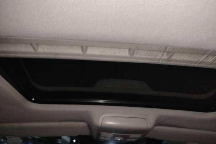 Used Volkswagen Sagitar 2012 1.6L Automatic Comfort Edition Headliner