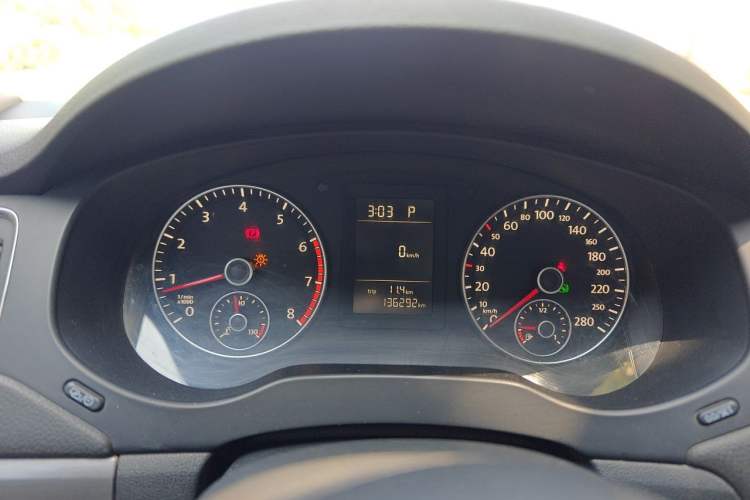 Used Volkswagen Sagitar 2012 1.4TSI Automatic Fashion Edition Instrument Cluster