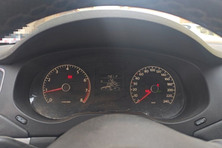 Used Volkswagen Sagitar 2012 1.6L Automatic Comfort Edition Instrument Cluster