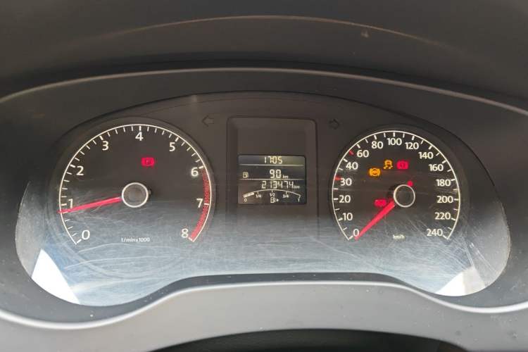 Used Volkswagen Sagitar 2012 1.6L Manual Comfort Model Instrument Cluster