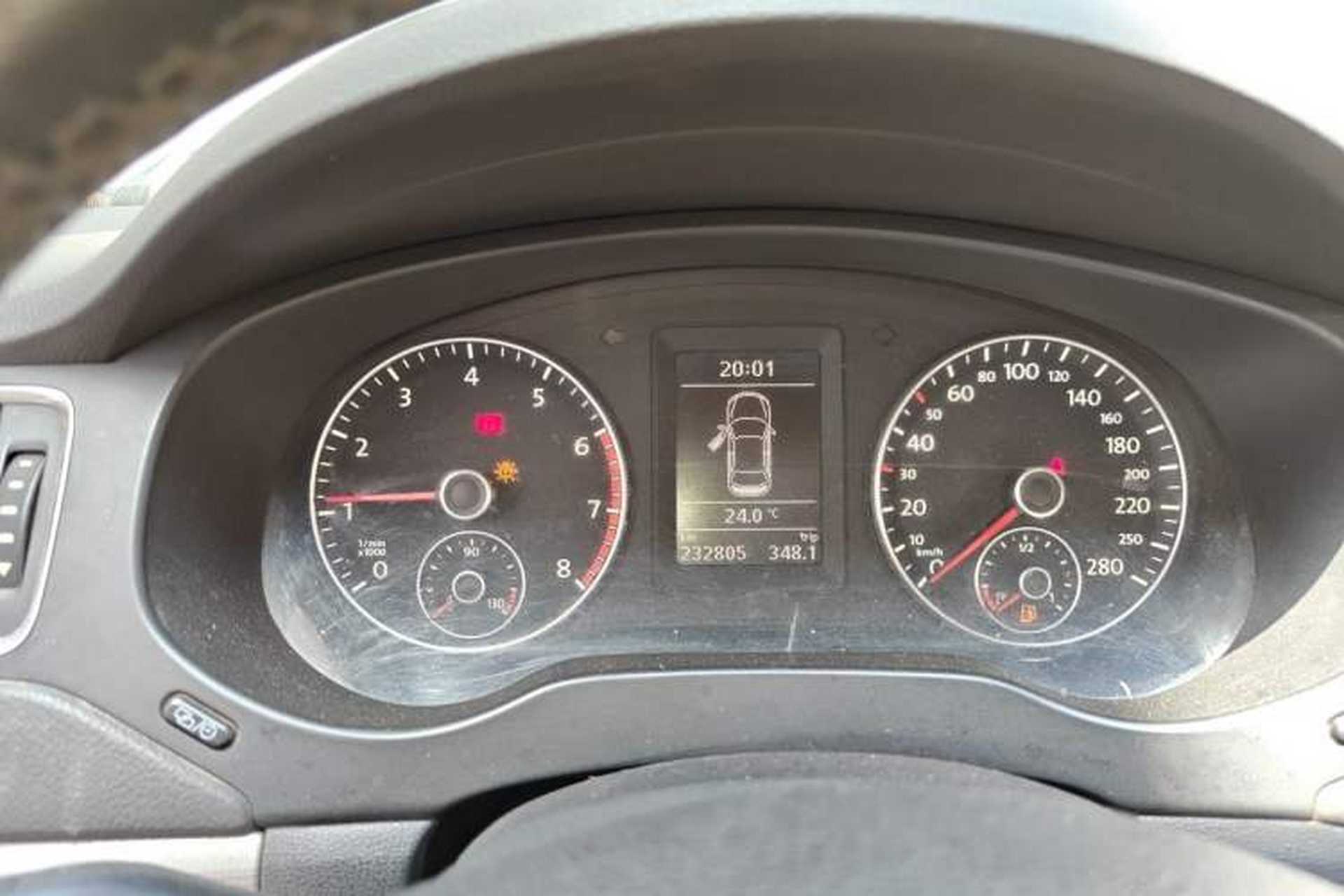 Used Volkswagen Sagitar 2012 1.4TSI Manual Luxury Model Instrument Cluster