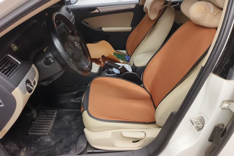 Used Volkswagen Sagitar 2012 1.6L Automatic Comfort Edition Left Front Seat