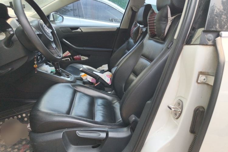 Used Volkswagen Sagitar 2012 1.6L Automatic Comfort Edition Left Front Seat
