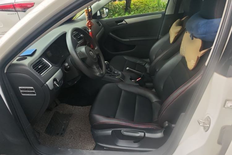 Used Volkswagen Sagitar 2012 1.6L Automatic Comfort Edition Left Front Seat