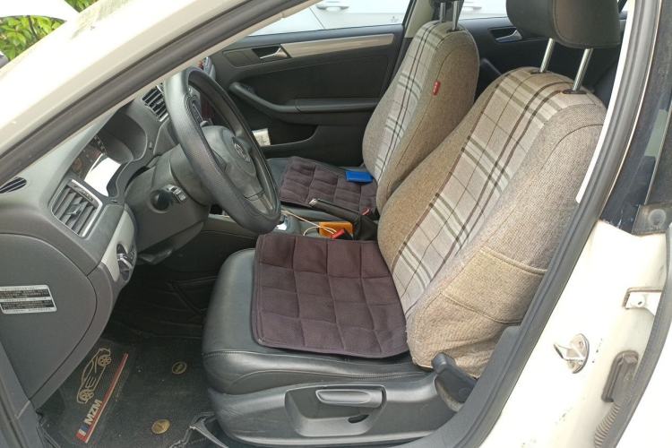 Used Volkswagen Sagitar 2012 1.6L Automatic Comfort Edition Left Front Seat