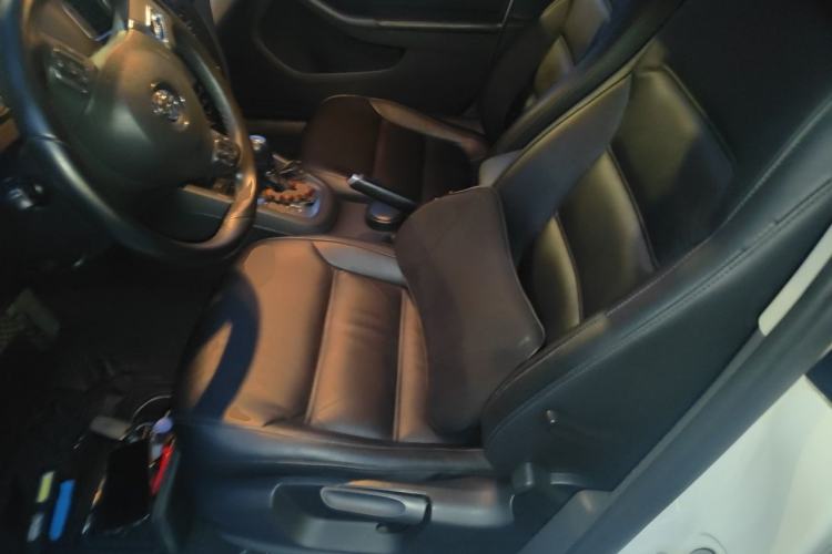 Used Volkswagen Sagitar 2012 1.4TSI Automatic Luxury Edition Left Front Seat