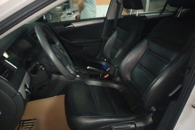 Used Volkswagen Sagitar 2012 1.6L Automatic Comfort Edition Left Front Seat