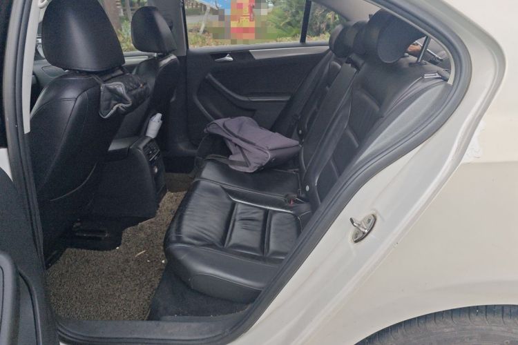 Used Volkswagen Sagitar 2012 1.6L Manual Comfort Model Left Rear Seat