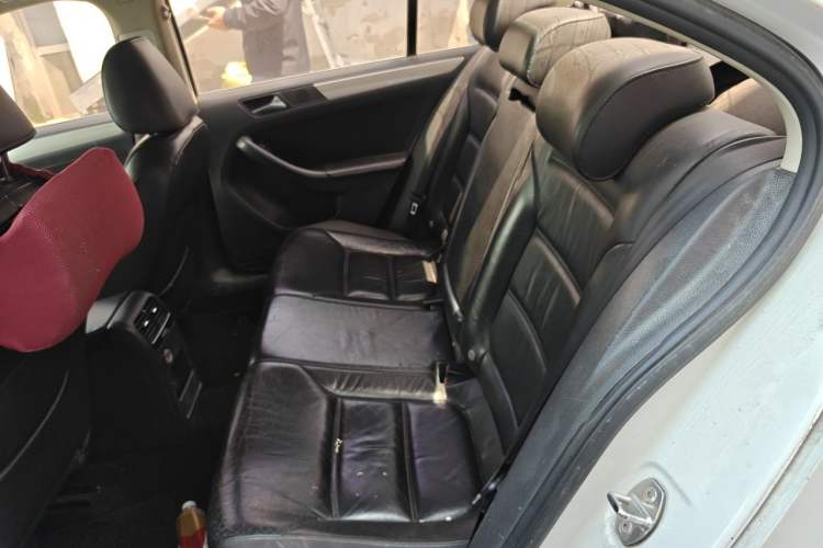 Used Volkswagen Sagitar 2012 1.4TSI Manual Luxury Model Left Rear Seat