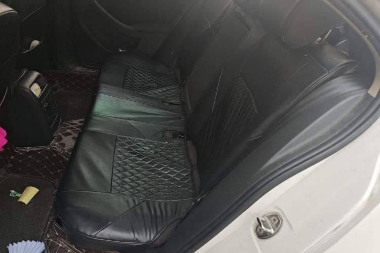 Used Volkswagen Sagitar 2012 1.6L Automatic Fashion Edition Left Rear Seat