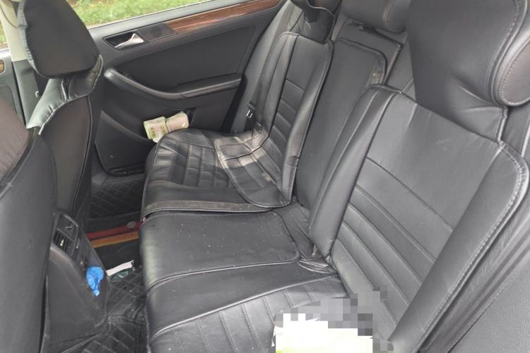 Used Volkswagen Sagitar 2012 1.8TSI Automatic Flagship Edition Left Rear Seat