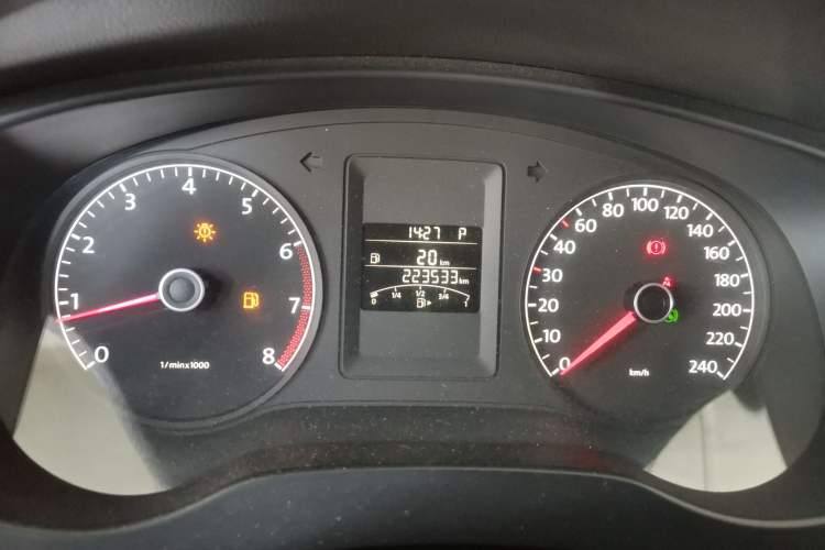 Used Volkswagen Sagitar 2012 1.6L Automatic Comfort Edition Odometer Close Up