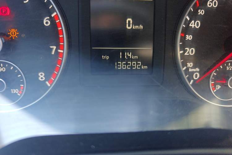Used Volkswagen Sagitar 2012 1.4TSI Automatic Fashion Edition Odometer Close Up