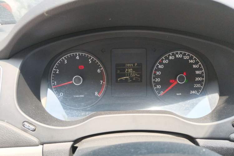 Used Volkswagen Sagitar 2012 1.6L Automatic Comfort Edition Odometer Close Up