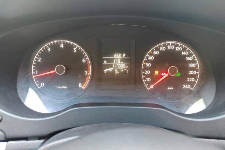 Used Volkswagen Sagitar 2012 1.6L Automatic Comfort Edition Odometer Close Up