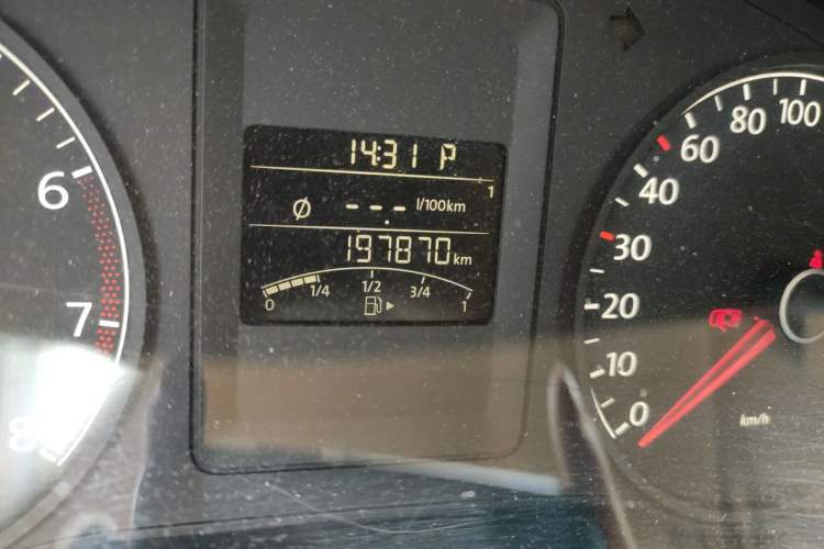 Used Volkswagen Sagitar 2012 1.6L Automatic Comfort Edition Odometer Close Up
