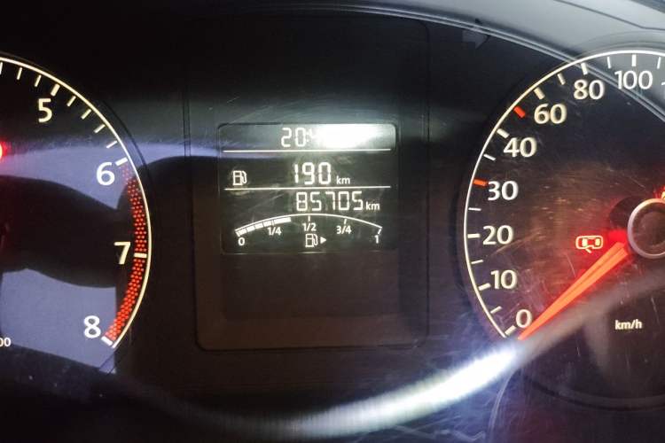 Used Volkswagen Sagitar 2012 1.6L Automatic Comfort Edition Odometer Close Up
