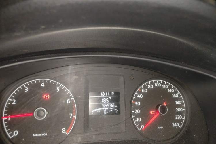 Used Volkswagen Sagitar 2012 1.6L Automatic Comfort Edition Odometer Close Up