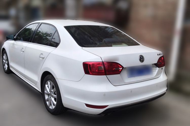 Used Volkswagen Sagitar 2012 1.4TSI Manual Luxury Model Rear Left 45 Deg