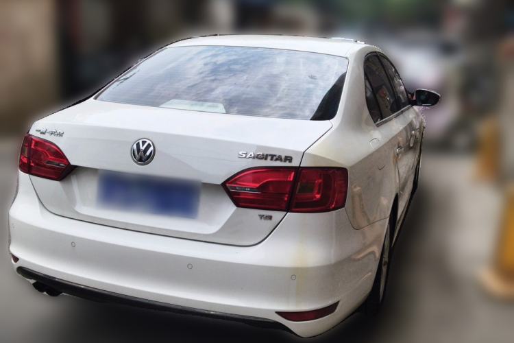 Used Volkswagen Sagitar 2012 1.4TSI Manual Luxury Model Rear Right 45 Deg