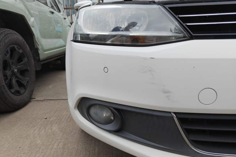 Used Volkswagen Sagitar 2012 1.4TSI Automatic Luxury Edition Right Front Headlight
