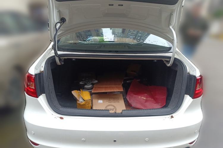 Used Volkswagen Sagitar 2012 1.4TSI Automatic Luxury Edition Trunk