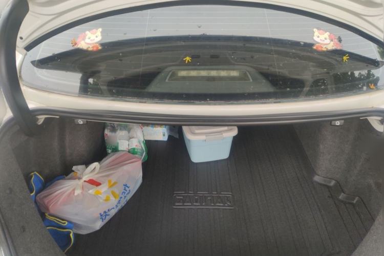 Used Volkswagen Sagitar 2012 1.4TSI Automatic Fashion Edition Trunk