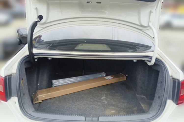Used Volkswagen Sagitar 2012 1.4TSI Automatic Fashion Edition Trunk