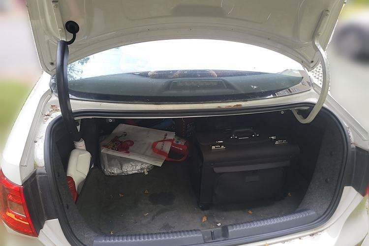 Used Volkswagen Sagitar 2012 1.6L Automatic Comfort Edition Trunk