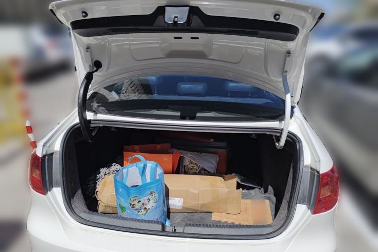 Used Volkswagen Sagitar 2012 1.6L Manual Comfort Model Trunk