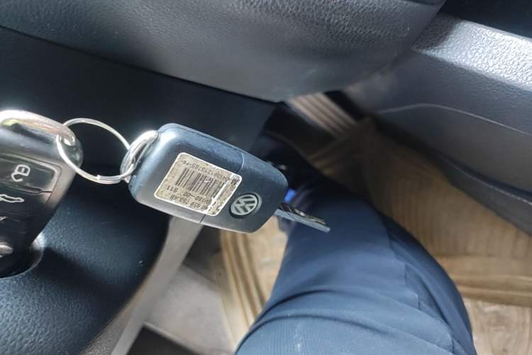 Used Volkswagen Sagitar 2012 1.4TSI Automatic Luxury Edition Vehicle Key
