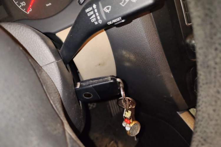 Used Volkswagen Sagitar 2012 1.6L Manual Comfort Model Vehicle Key